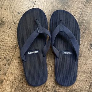 Hari Mari flip flops
